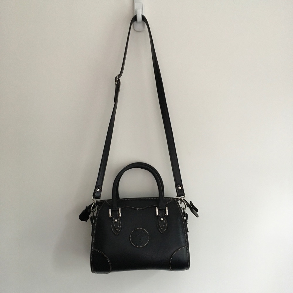 Los Cardales Black Leather Purse